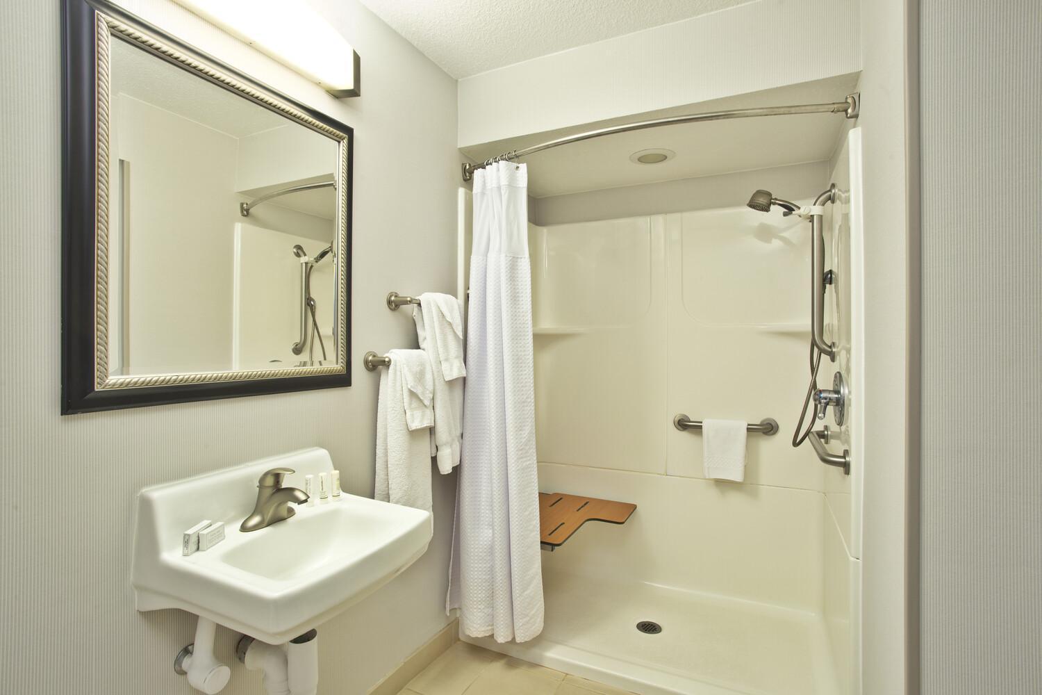 Courtyard By Marriott Beachfront Gulfport