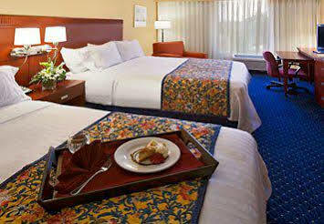 Hotel Courtyard By Marriott Beachfront